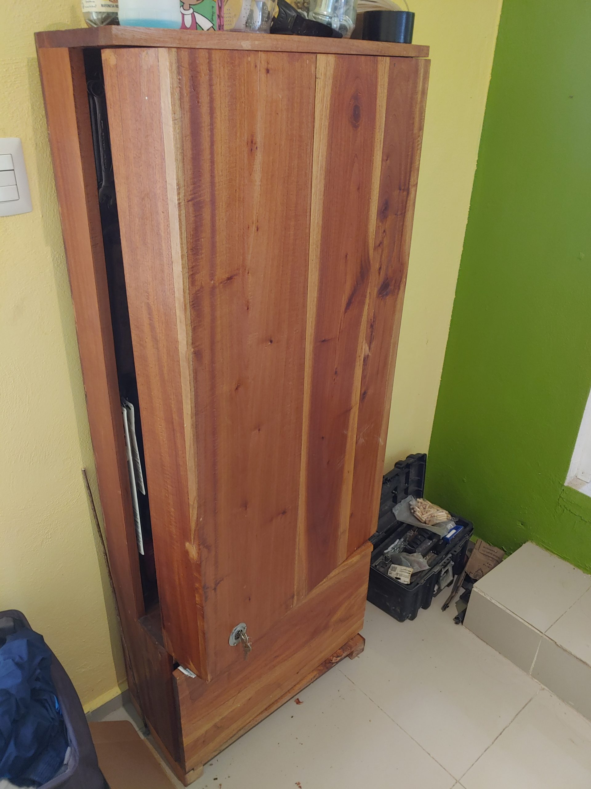 Cabinet in use